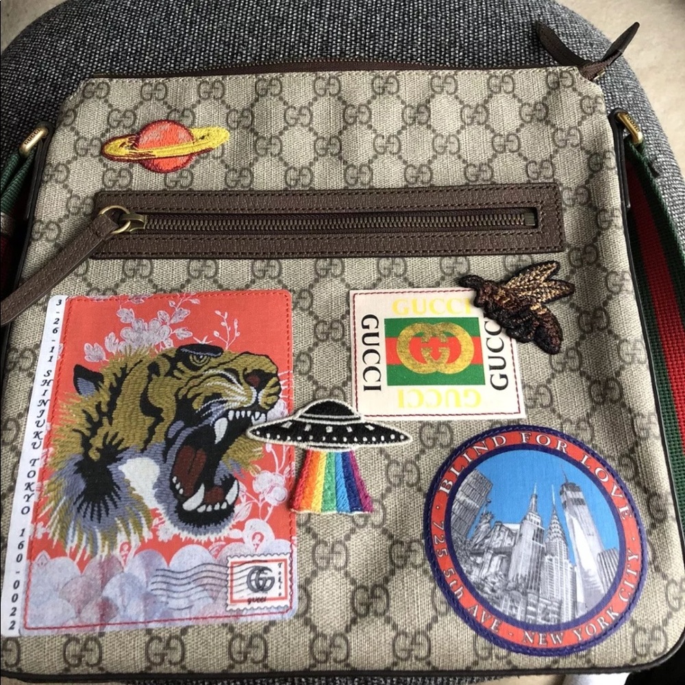 Gucci messenger bag authentic